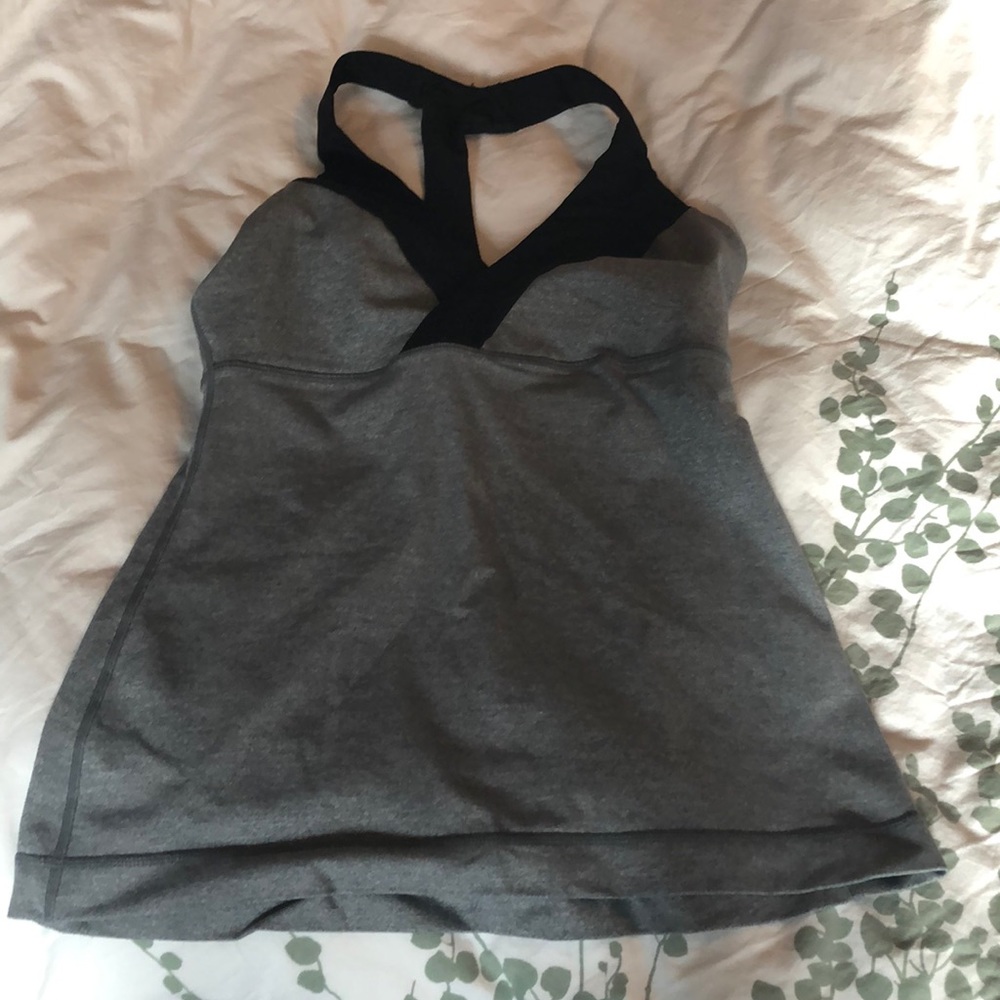 Lululemon size 6 gray and black yoga tank